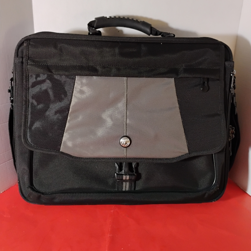 Targus Laptop Nylon Carrying Case